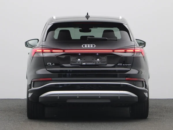 AUDI Q4 e-tron (2025) — foto 19 van 22