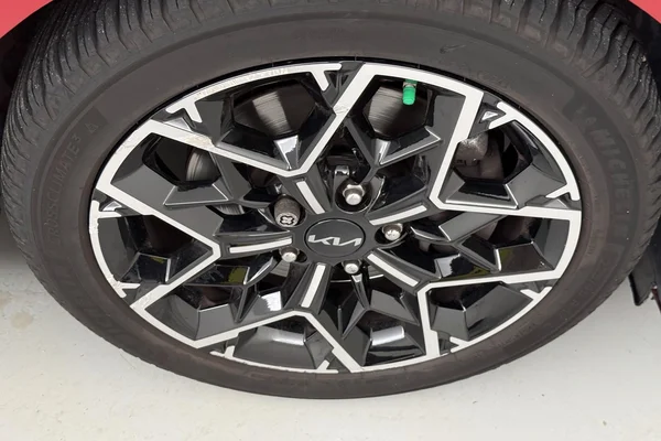 Kia Ceed (2022) — foto 25 van 35