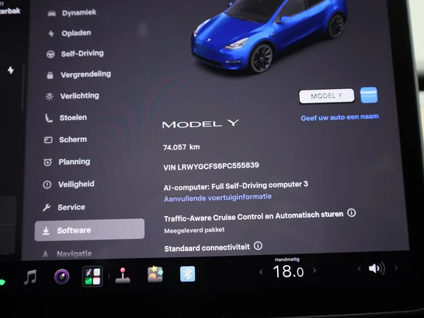 Tesla Model Y (2023) — foto 22 van 43