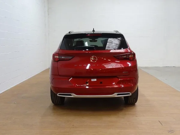 Opel Grandland (2023) — foto 2 van 18