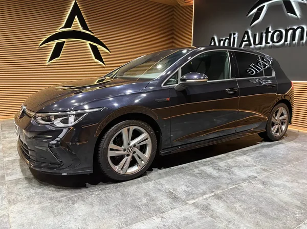 Volkswagen Golf (2022) — foto 19 van 29