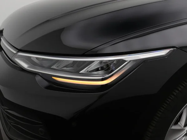 VOLKSWAGEN Golf VIII SW (2025) — foto 6 van 17