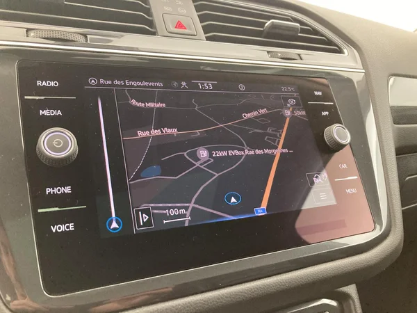 VOLKSWAGEN Tiguan Allspace (2021) — foto 14 van 36