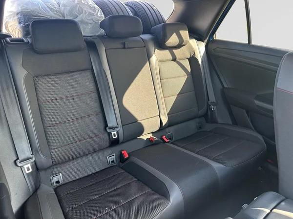 VOLKSWAGEN T-Roc (2020) — foto 11 van 24