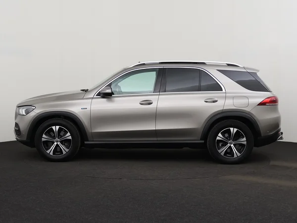 MERCEDES GLE 350 (2021) — foto 12 van 35