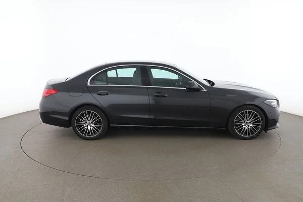 Mercedes-Benz C-Klasse (2024) — foto 13 van 16