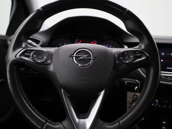 Opel Crossland (2021) — foto 40 van 40
