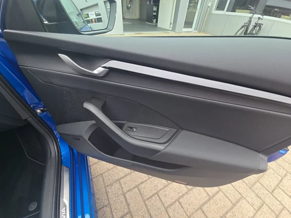 SKODA Octavia Combi (2025) — foto 17 van 24