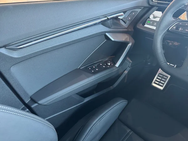 AUDI A3 Alltstreet (2025) — foto 8 van 21