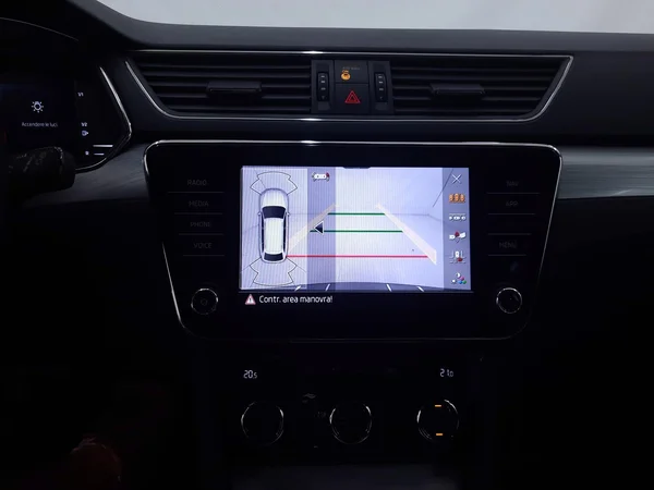 Skoda Superb SW (2022) — foto 6 van 24