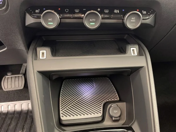Citroen C4 (2025) — foto 13 van 26