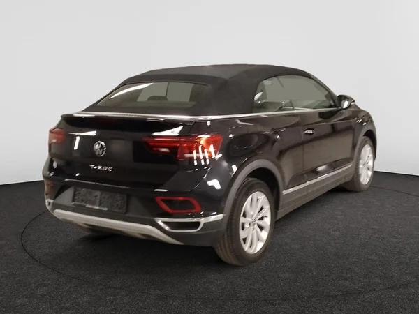 VOLKSWAGEN T-Roc Cabriolet (2022) — foto 19 van 23