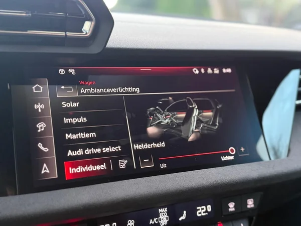 AUDI A3 Alltstreet (2024) — foto 19 van 32