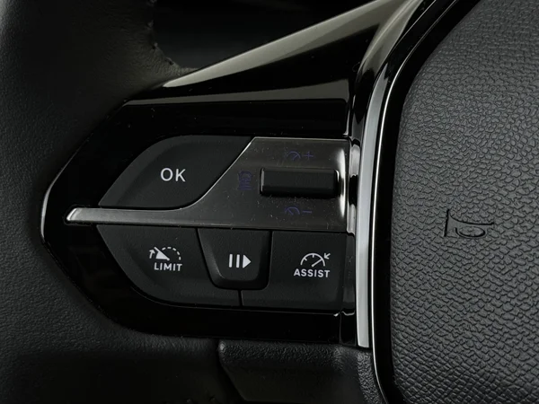 PEUGEOT 308 (2024) — foto 9 van 28