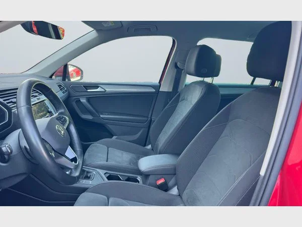 Volkswagen Tiguan (2022) — foto 5 van 26