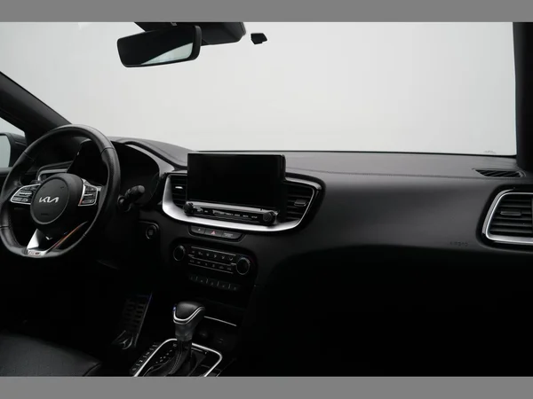 KIA Ceed (2023) — foto 24 van 29