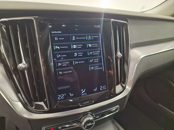 Volvo V60 (2022) — foto 9 van 17