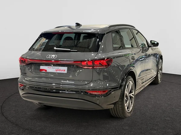 AUDI Q6 e-tron (2025) — foto 13 van 17