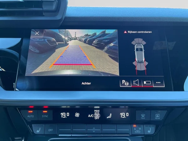 AUDI A3 Sportback (2023) — foto 5 van 22