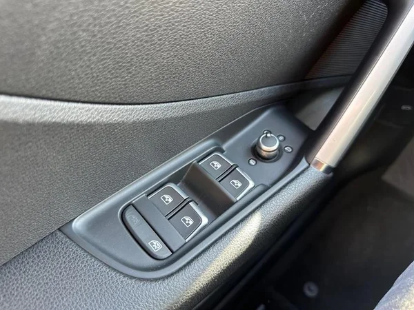 AUDI Q2 Dsl (2021) — foto 11 van 31