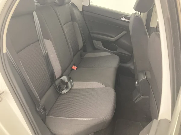 VOLKSWAGEN Taigo (2023) — foto 26 van 36