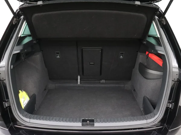SKODA Karoq (2024) — foto 6 van 18