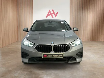 BMW 218 9e422977-bfdf-4eb8-a713-f7a1bbe67862