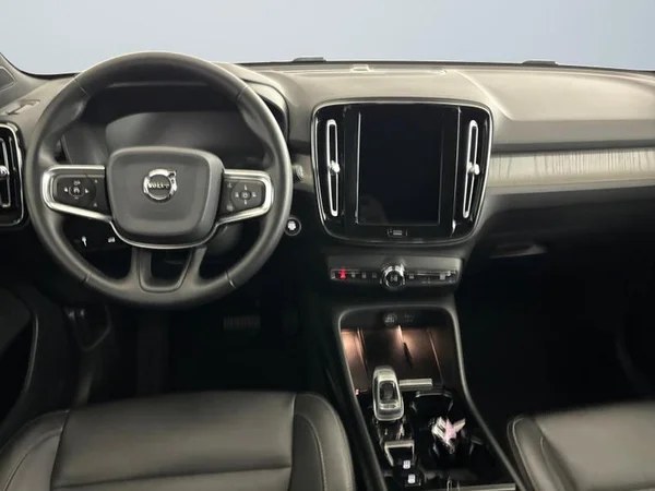 VOLVO XC40 (2020) — foto 23 van 29