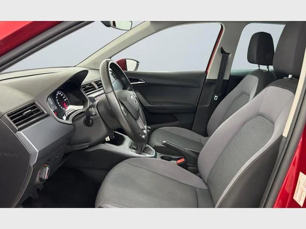 Seat Arona (2018) — foto 26 van 26