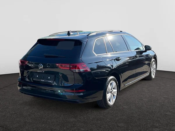 VOLKSWAGEN Golf VIII SW (2024) — foto 12 van 22