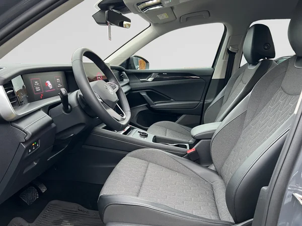 VOLKSWAGEN Tayron eHybrid (PHEV) (2025) — foto 2 van 24