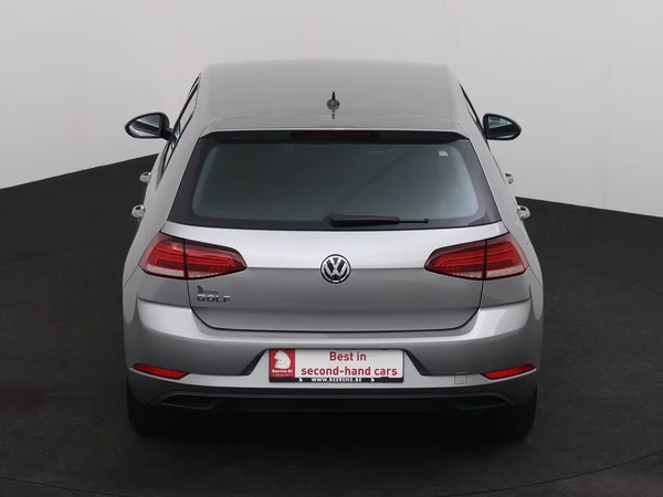 VOLKSWAGEN Golf (2018) — foto 20 van 23