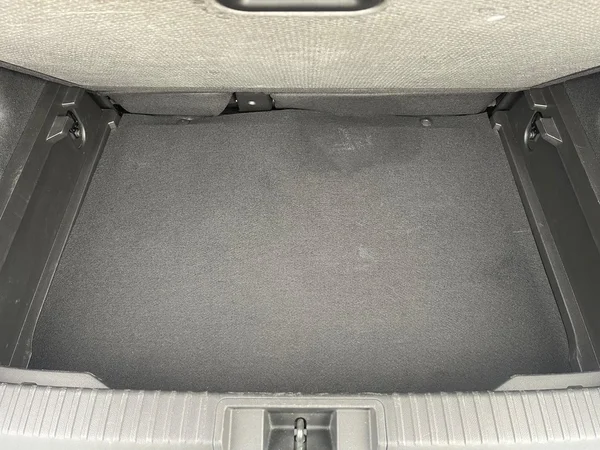 Renault Captur (2023) — foto 6 van 15