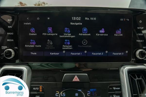 Kia Sorento (2021) — foto 40 van 131