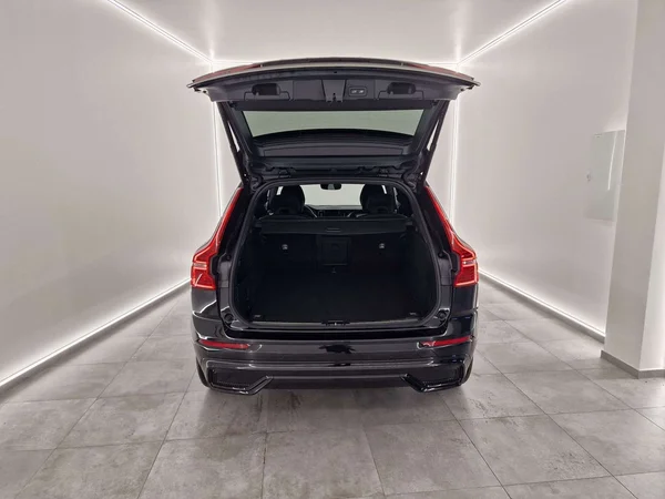 Volvo XC60 (2025) — foto 13 van 18