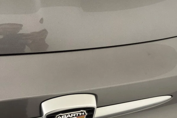Abarth 595 (2021) — foto 18 van 27