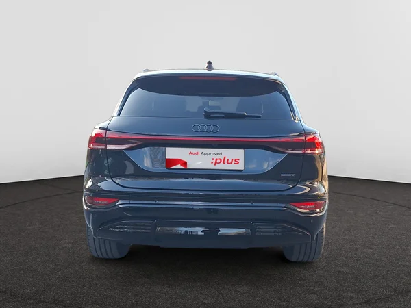 AUDI Q6 e-tron (2026) — foto 16 van 24