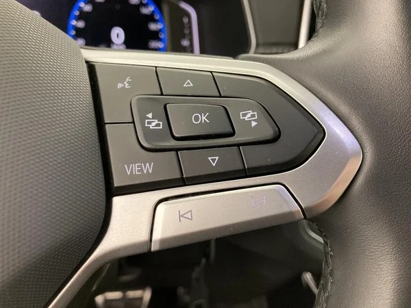 VOLKSWAGEN T-Cross (2025) — foto 4 van 36