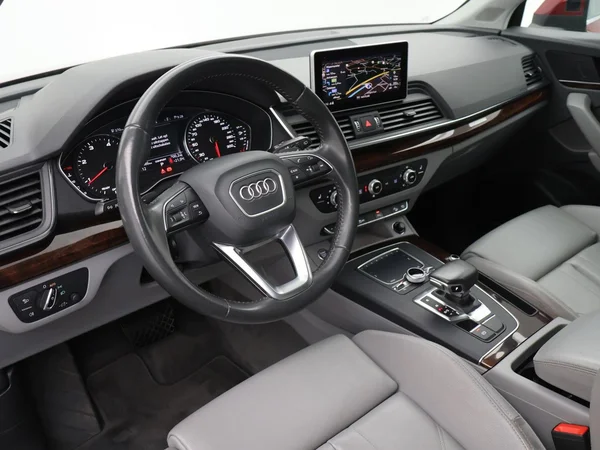 AUDI Q5 (2017) — foto 3 van 28