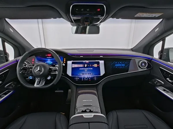 Mercedes-Benz EQE (2025) — foto 7 van 11
