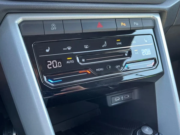 VOLKSWAGEN T-Roc Cabriolet (2025) — foto 8 van 21