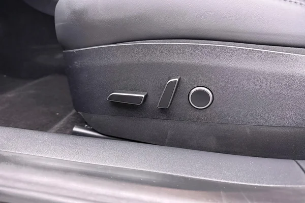 Tesla Model 3 (2023) — foto 14 van 40