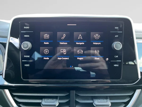 VOLKSWAGEN T-Roc (2025) — foto 15 van 18