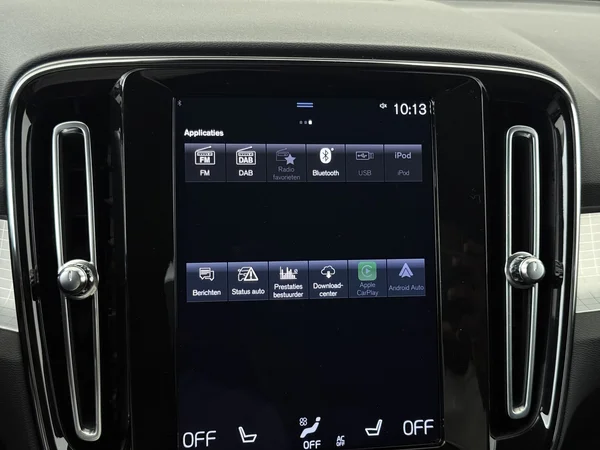 VOLVO XC40 (2021) — foto 13 van 30