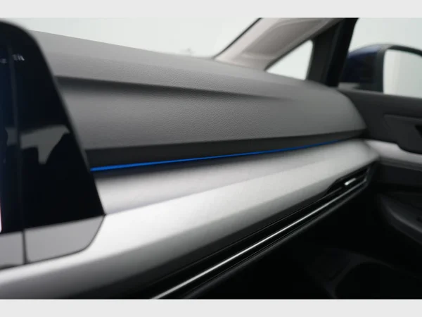 VOLKSWAGEN Golf VIII (2023) — foto 14 van 30