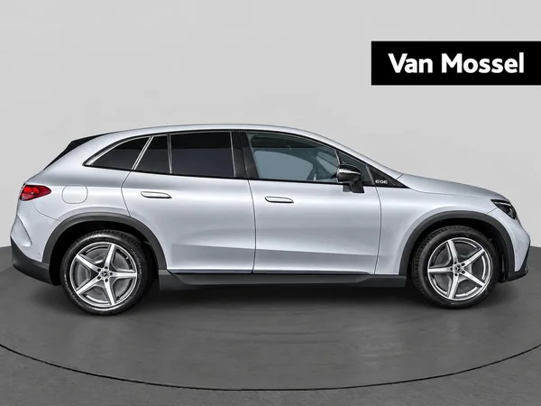 Mercedes-Benz EQE (2024) — foto 12 van 26