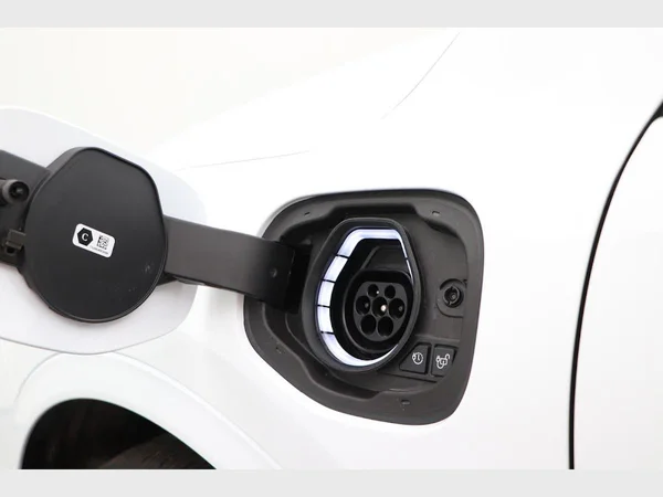 FORD Kuga FHEV (2024) — foto 17 van 29
