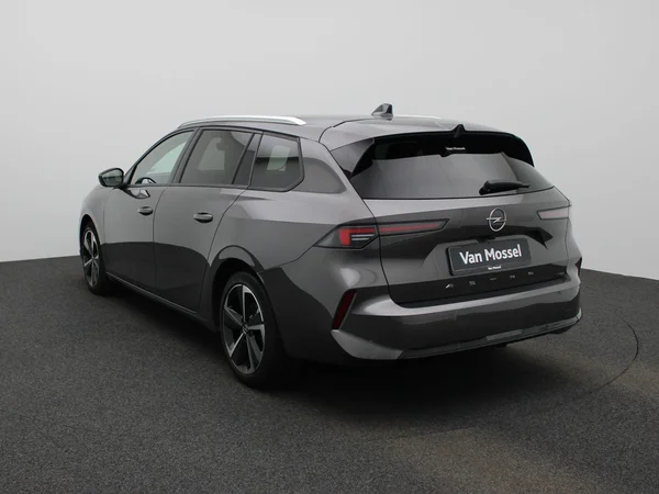 Opel Astra (2023) — foto 12 van 39