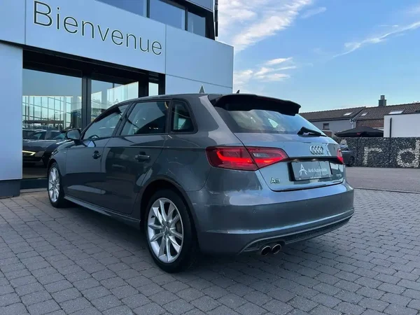 Audi A3 (2016) — foto 18 van 21