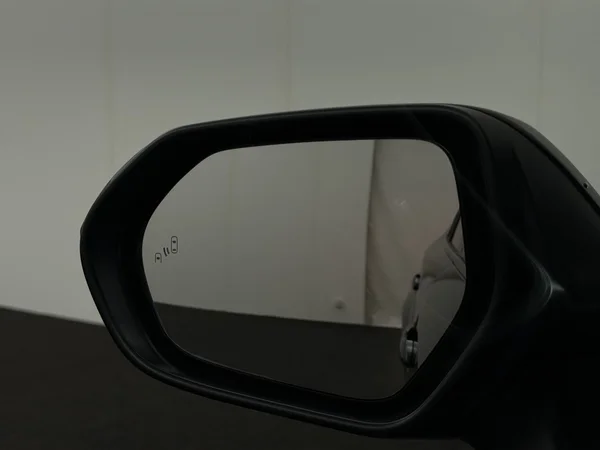TOYOTA Corolla (2022) — foto 20 van 28